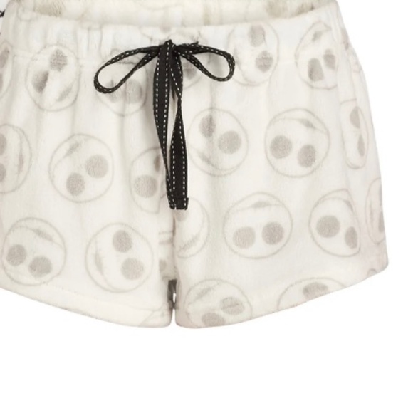 Nightmare Before Christmas Other - Nightmare Before Christmas Women’s Plush Velour Lounge Shorts Size XL NEW